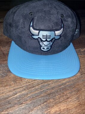 New Era Chicago Bulls Black Suede Hat with Light Blue Brim